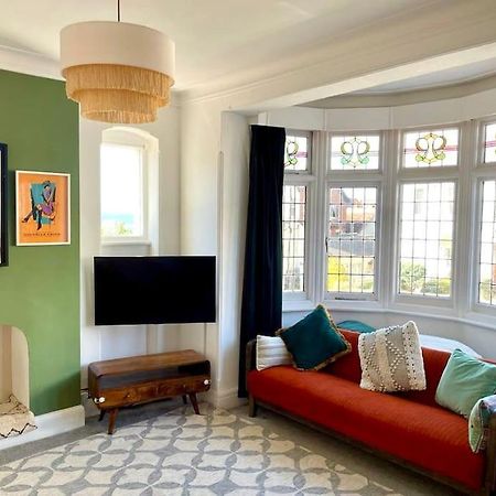 3 Bedroom Spacious Seaside Apartment With Estuary Views Southend-on-Sea Zewnętrze zdjęcie