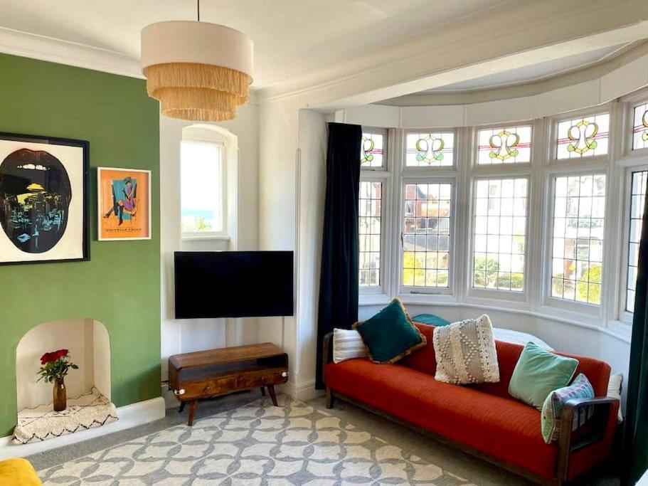 3 Bedroom Spacious Seaside Apartment With Estuary Views Southend-on-Sea Zewnętrze zdjęcie
